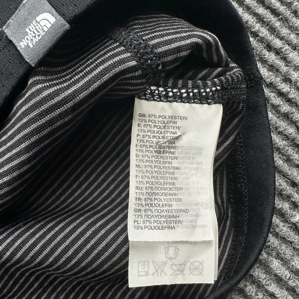 The North Face Mens FlashDry Long Sleeve Base Layer Top Black Size Medium 2381